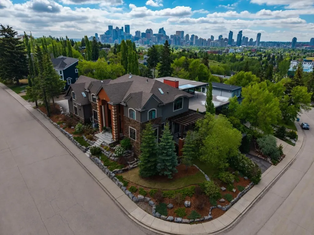 1320 17a Street NW Calgary AB T2N 2E9