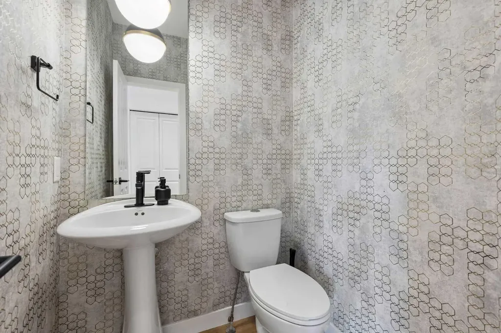 96 Cranridge Crescent SE Calgary AB T3M 0J3