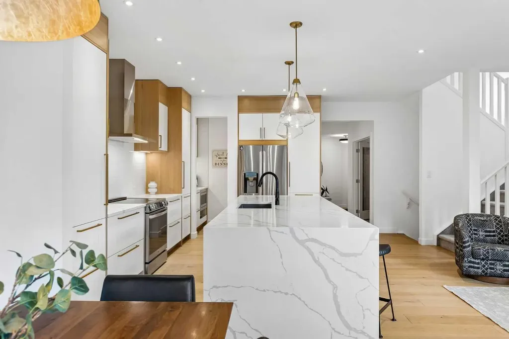 96 Cranridge Crescent SE Calgary AB T3M 0J3