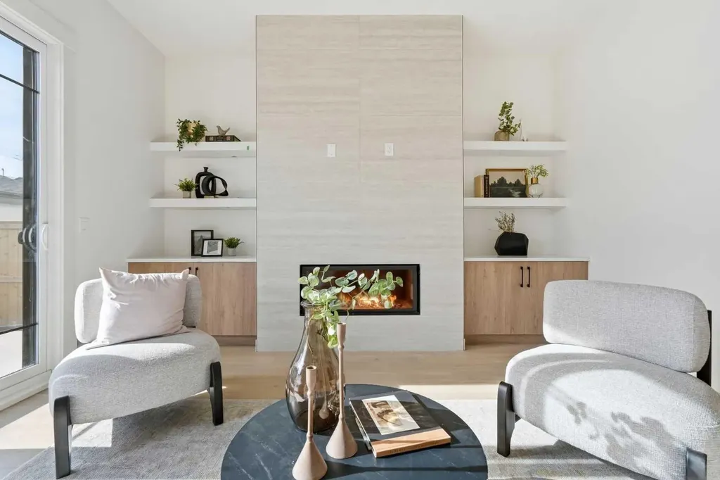 1417 44 Street SW Calgary AB T3C 2A7