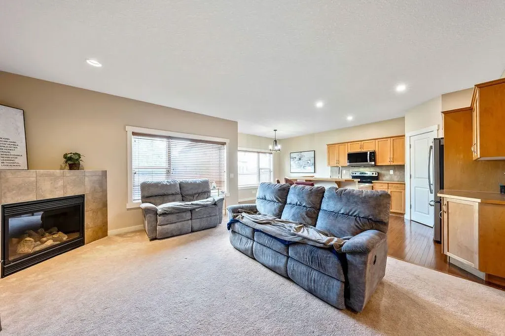 1625 Copperfield Boulevard SE Calgary AB T2Z 0L2