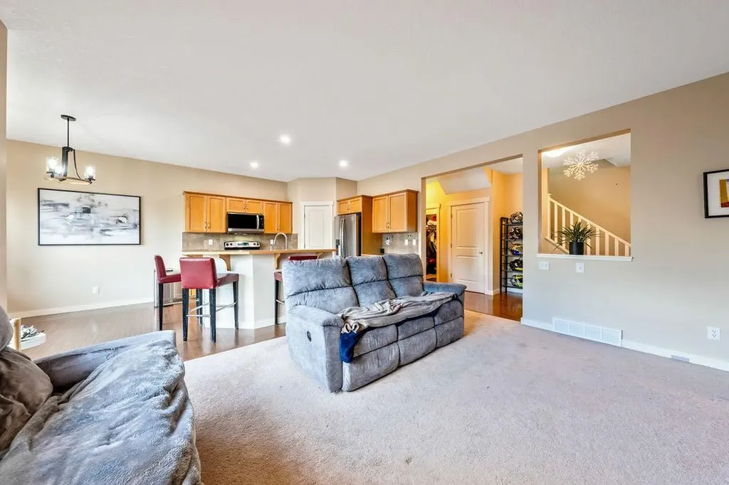 1625 Copperfield Boulevard SE Calgary AB T2Z 0L2