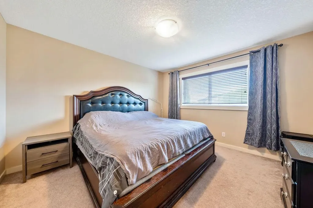 1625 Copperfield Boulevard SE Calgary AB T2Z 0L2
