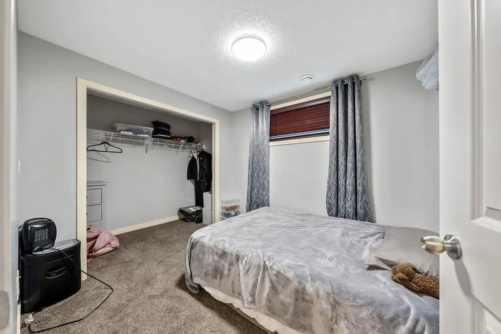 1625 Copperfield Boulevard SE Calgary AB T2Z 0L2