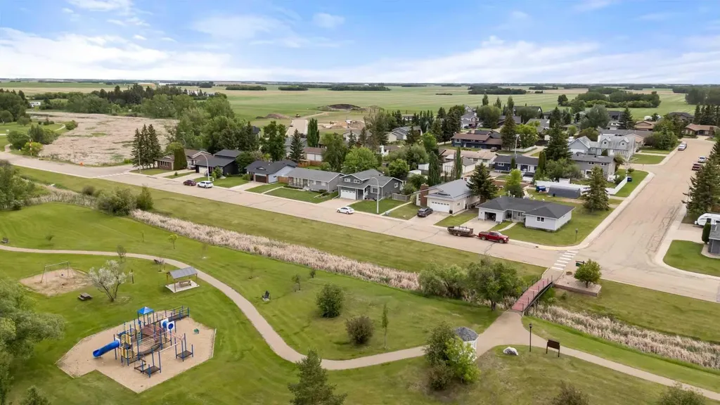 5407 48 Avenue Killam AB T0B 2L0