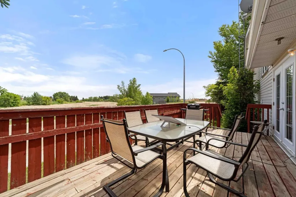 5407 48 Avenue Killam AB T0B 2L0
