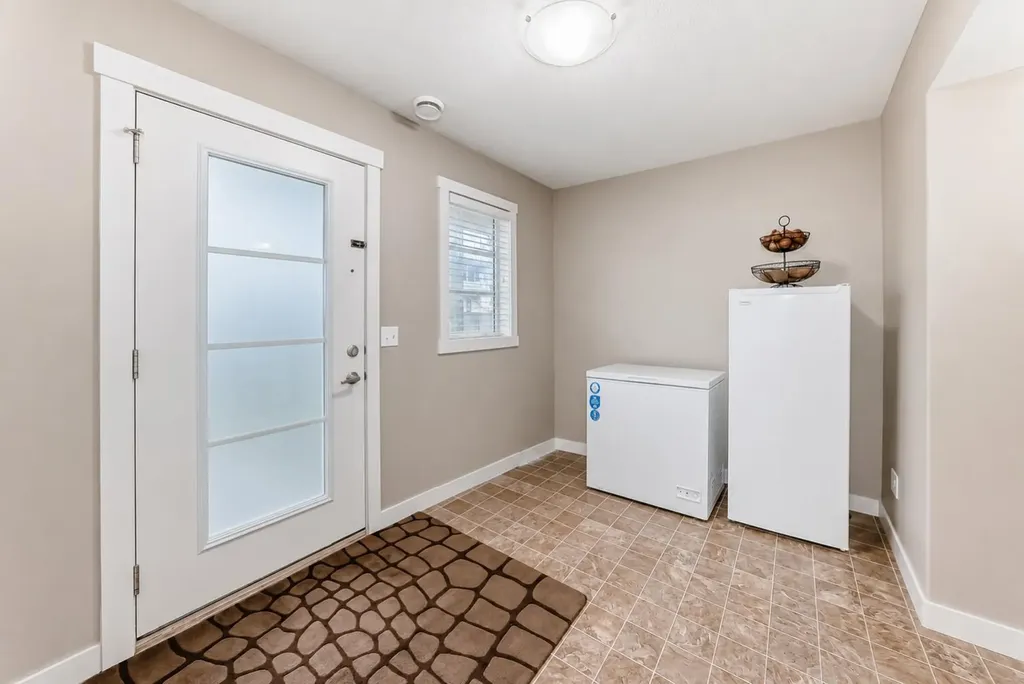 608 Redstone View NE Calgary AB T3N 0M9