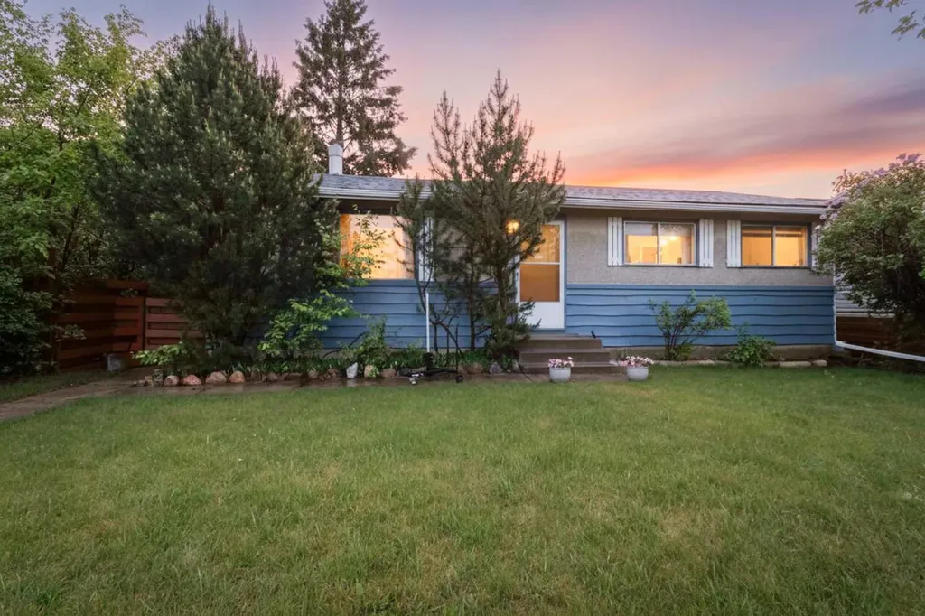 39 Ogden Ave. Avenue Red Deer AB T4N 5B2