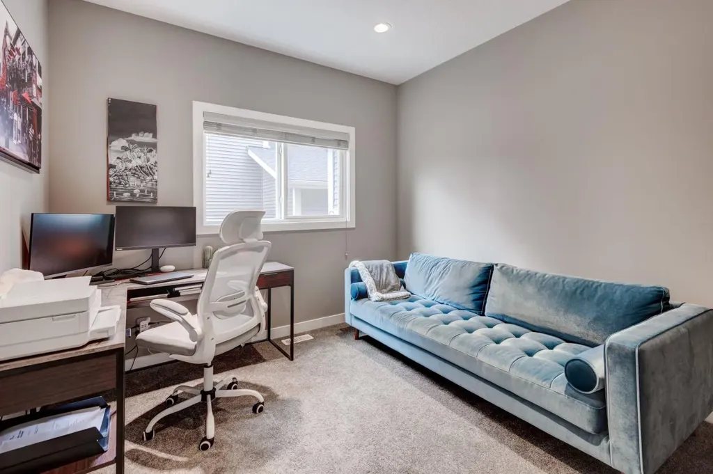 300 Aspenmere Way Chestermere AB T1X0Y2