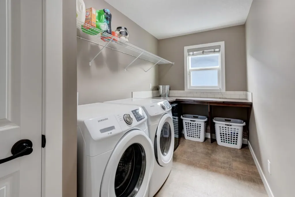 300 Aspenmere Way Chestermere AB T1X0Y2
