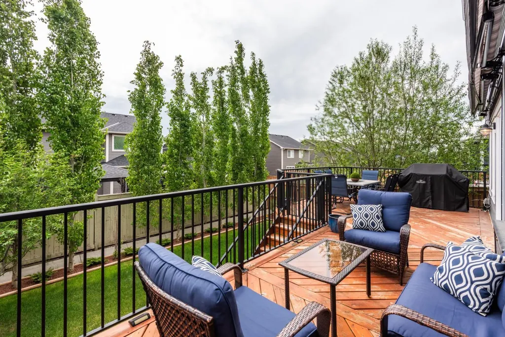 300 Aspenmere Way Chestermere AB T1X0Y2