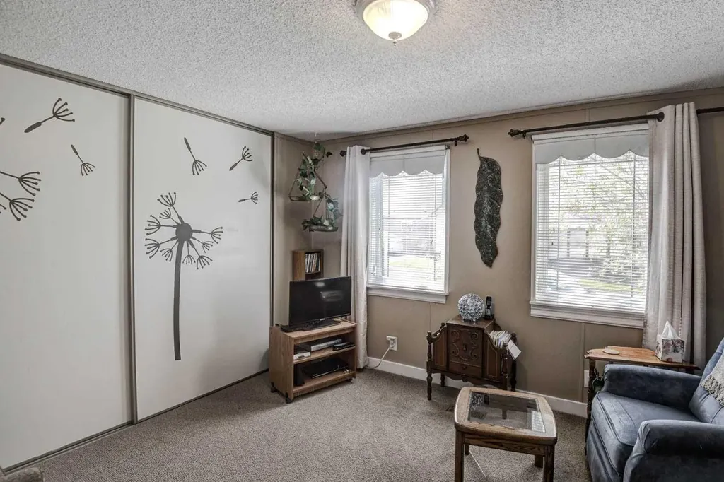 99 Arbour Lake Road NW Calgary AB T3G 4E4