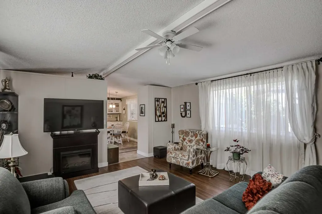 99 Arbour Lake Road NW Calgary AB T3G 4E4