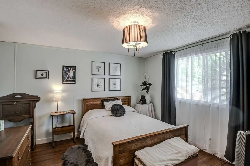 99 Arbour Lake Road NW Calgary AB T3G 4E4