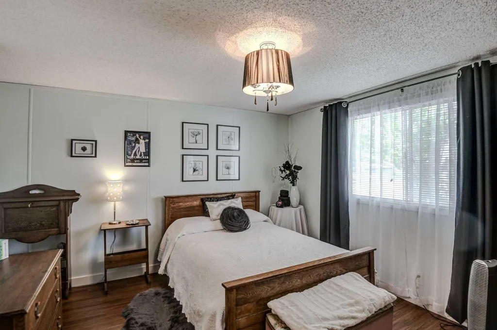 99 Arbour Lake Road NW Calgary AB T3G 4E4