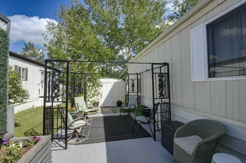 99 Arbour Lake Road NW Calgary AB T3G 4E4