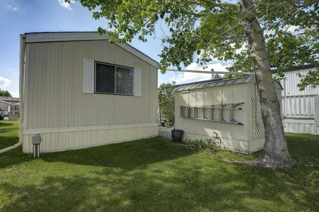 99 Arbour Lake Road NW Calgary AB T3G 4E4
