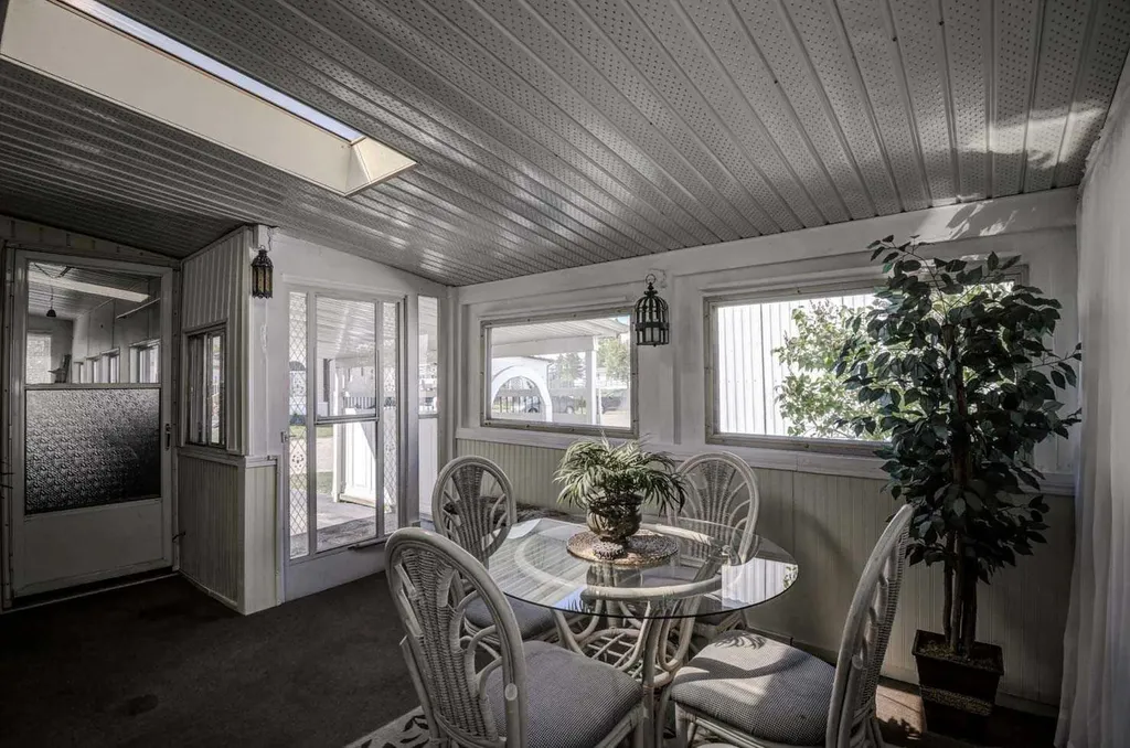 99 Arbour Lake Road NW Calgary AB T3G 4E4