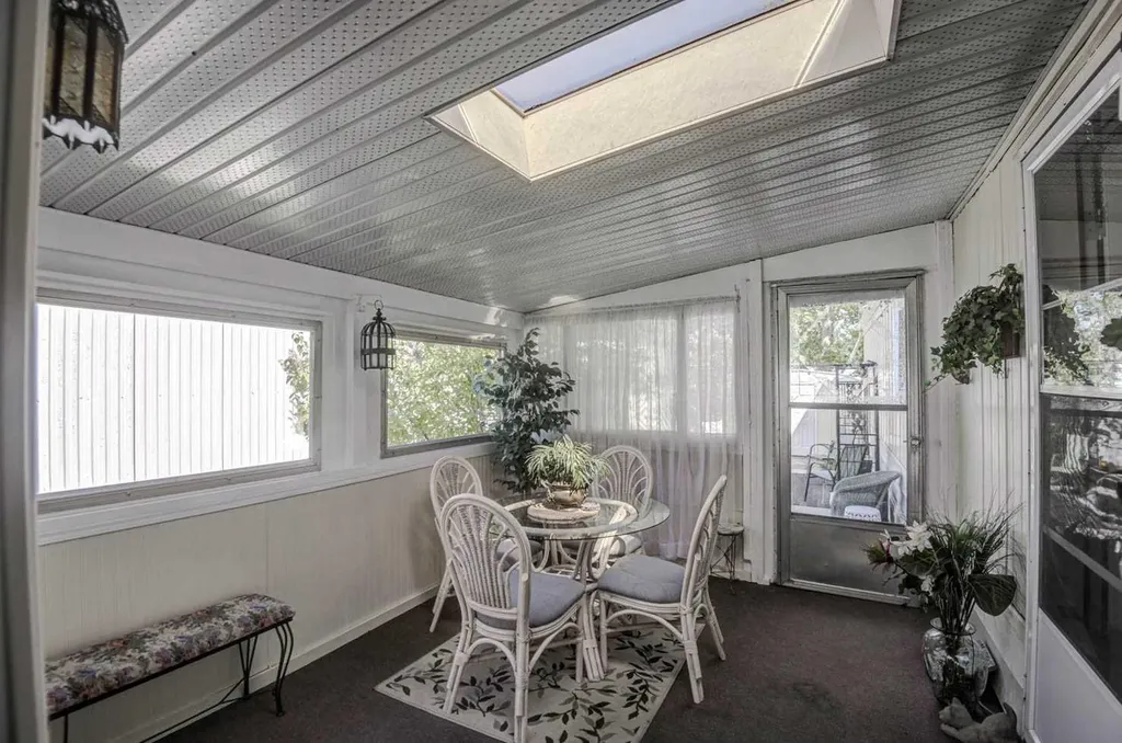 99 Arbour Lake Road NW Calgary AB T3G 4E4