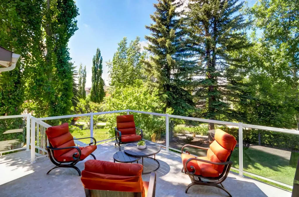 174 Mt Robson Close SE Calgary AB T2Z 2E2