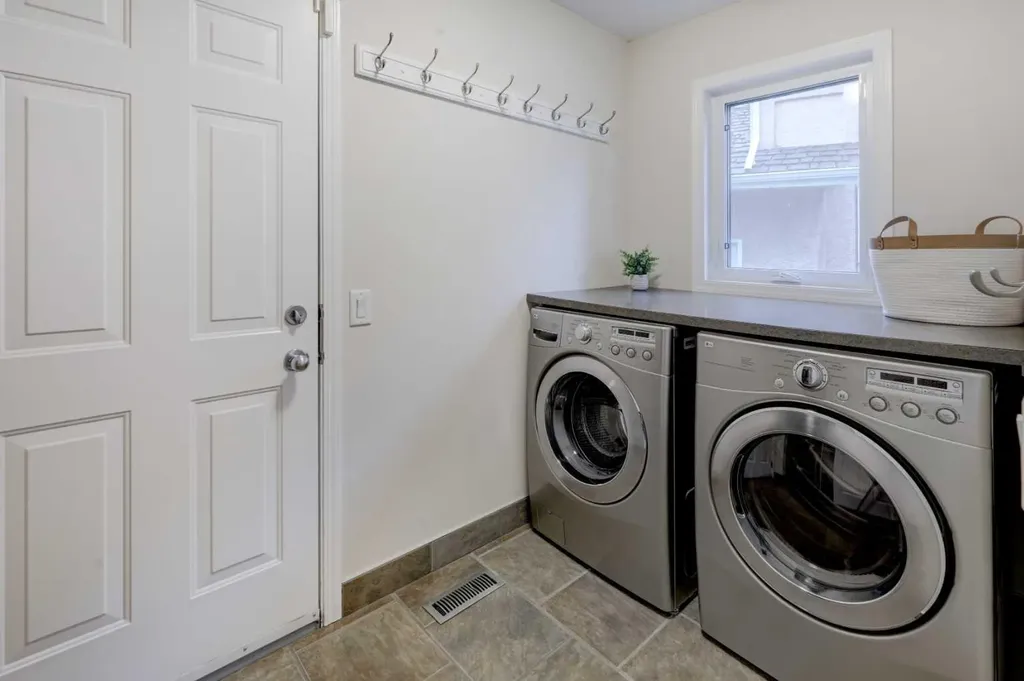 174 Mt Robson Close SE Calgary AB T2Z 2E2