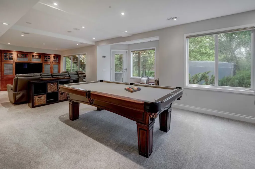 174 Mt Robson Close SE Calgary AB T2Z 2E2