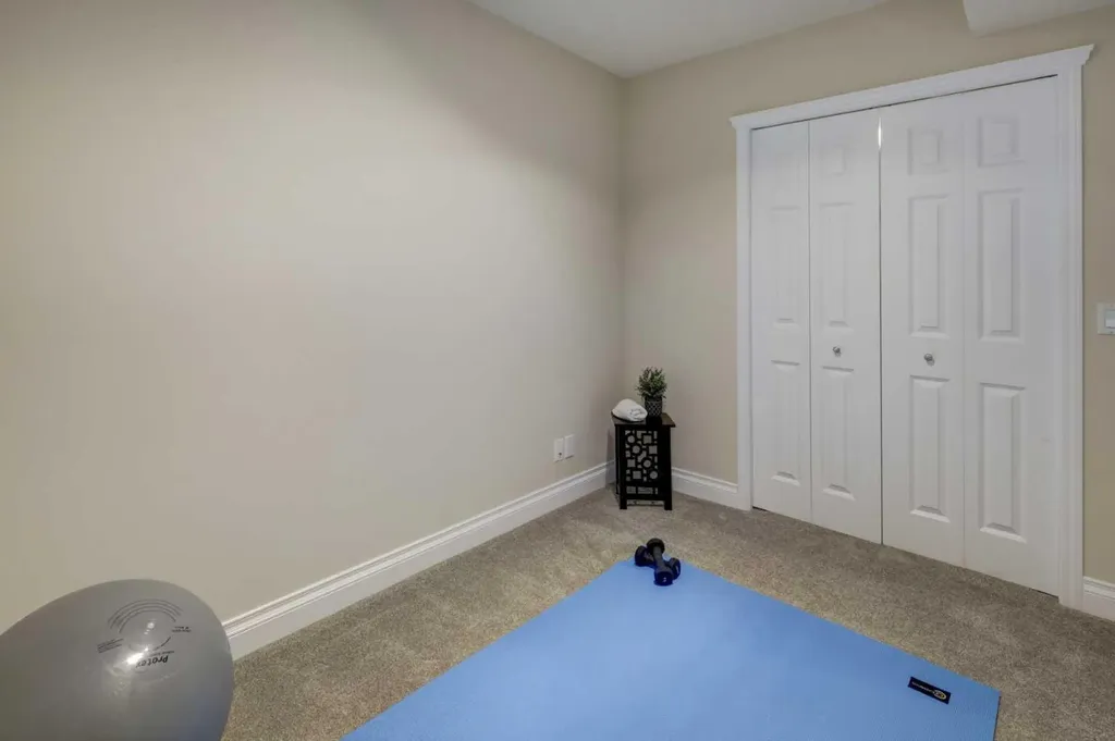 174 Mt Robson Close SE Calgary AB T2Z 2E2