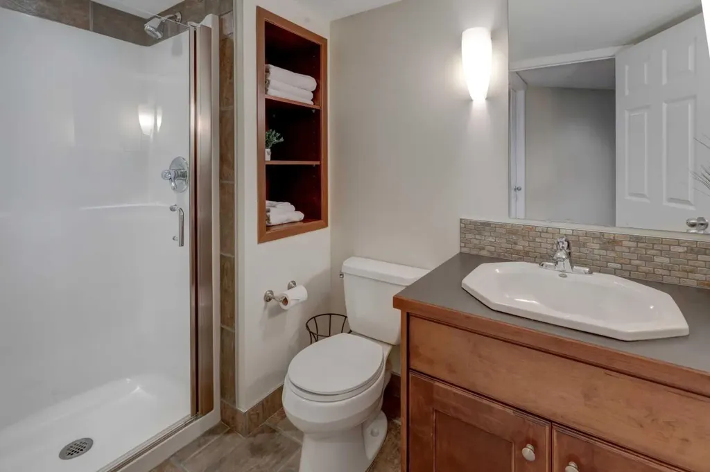 174 Mt Robson Close SE Calgary AB T2Z 2E2