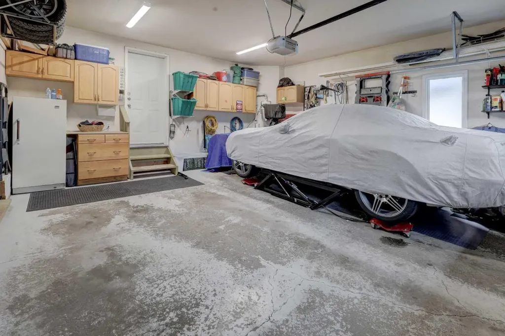 174 Mt Robson Close SE Calgary AB T2Z 2E2