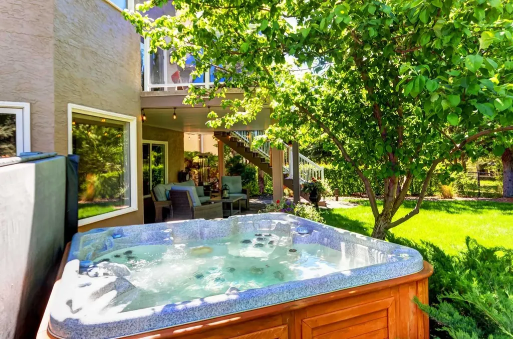174 Mt Robson Close SE Calgary AB T2Z 2E2