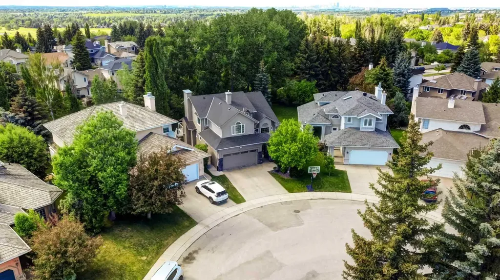 174 Mt Robson Close SE Calgary AB T2Z 2E2