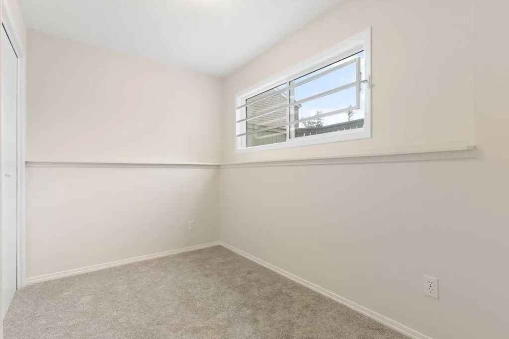 8544 48 Avenue NW Calgary AB T3B 2A6