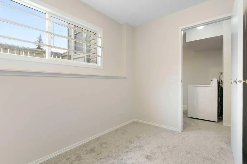 8544 48 Avenue NW Calgary AB T3B 2A6