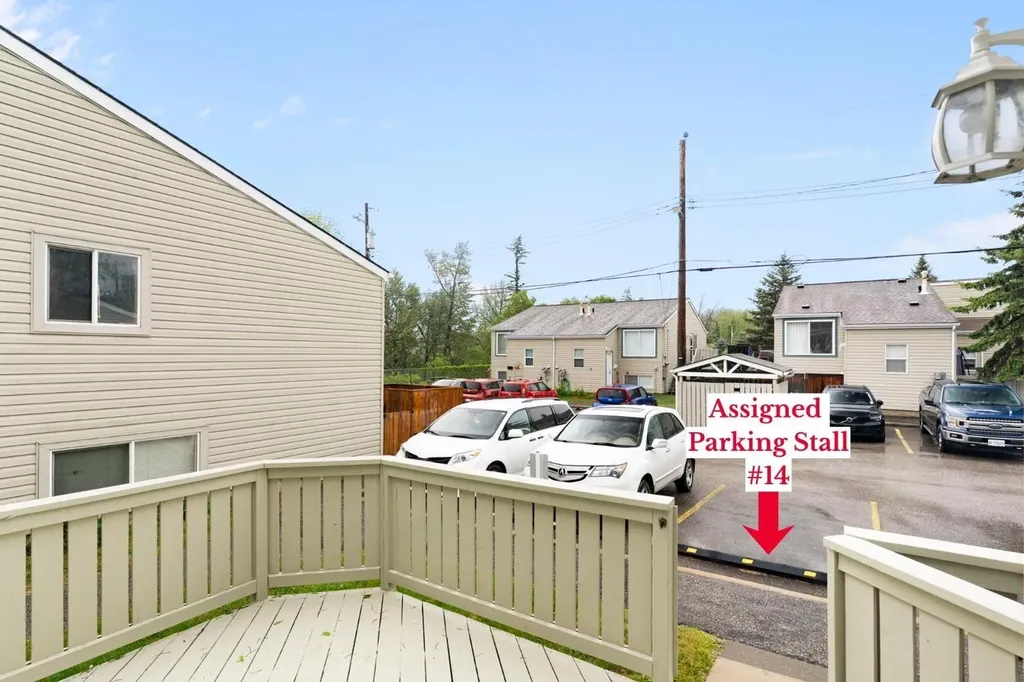 8544 48 Avenue NW Calgary AB T3B 2A6