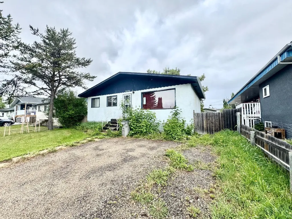 5536 47a Street Whitecourt AB T7S 1B2