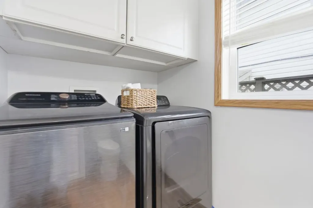 412 Sheep River Point Okotoks AB T1S1S3