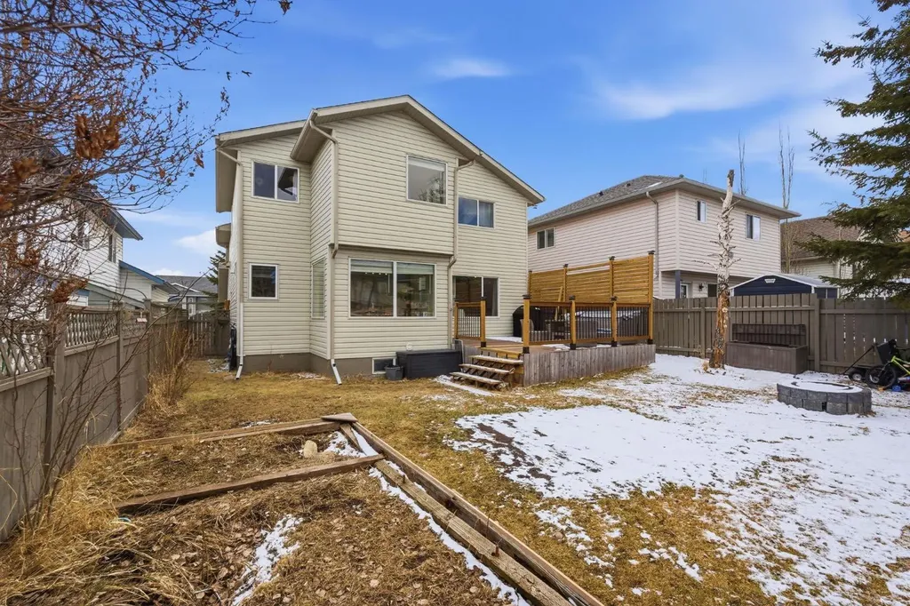 412 Sheep River Point Okotoks AB T1S1S3