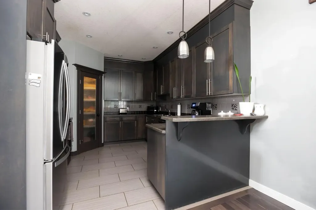 104 Crane Rise Fort Mcmurray AB t9k 0r6