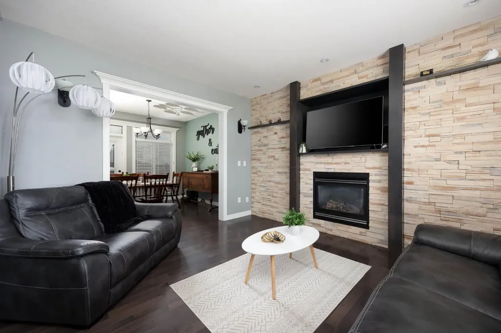 104 Crane Rise Fort Mcmurray AB t9k 0r6