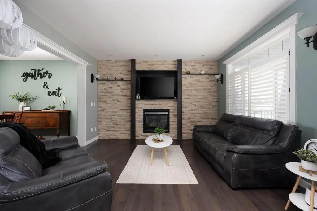 104 Crane Rise Fort Mcmurray AB t9k 0r6