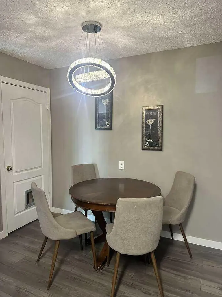 7201 Poplar Drive Grande Prairie AB T8V 6C5