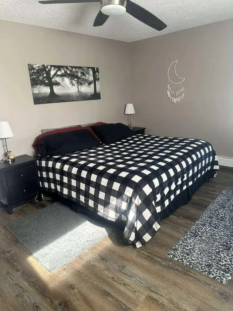 7201 Poplar Drive Grande Prairie AB T8V 6C5