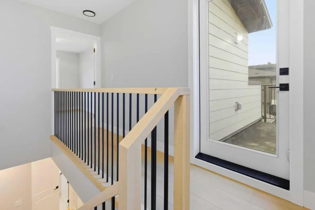 1636 19 Avenue NW Calgary AB T2M1B1