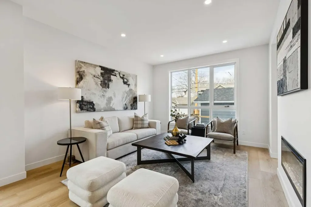 440 32 Avenue NW Calgary AB T2M2P9