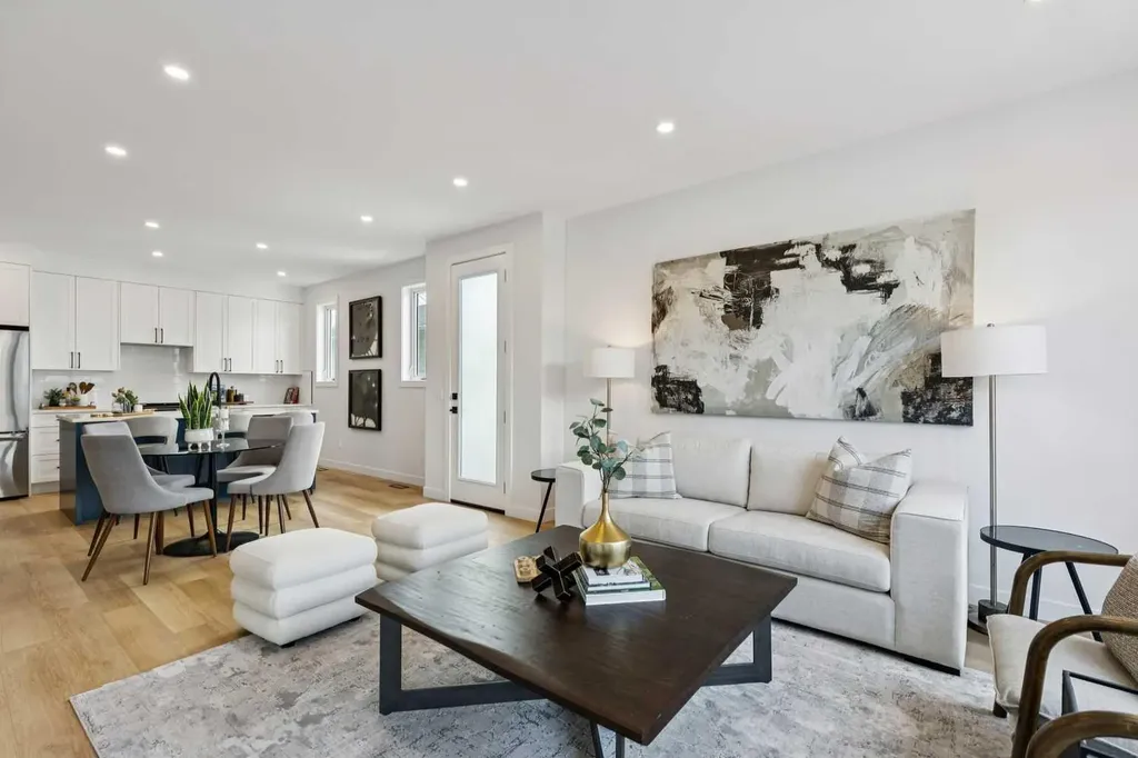 440 32 Avenue NW Calgary AB T2M2P9