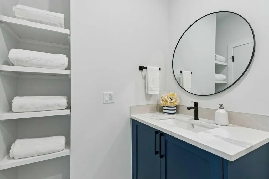 440 32 Avenue NW Calgary AB T2M2P9