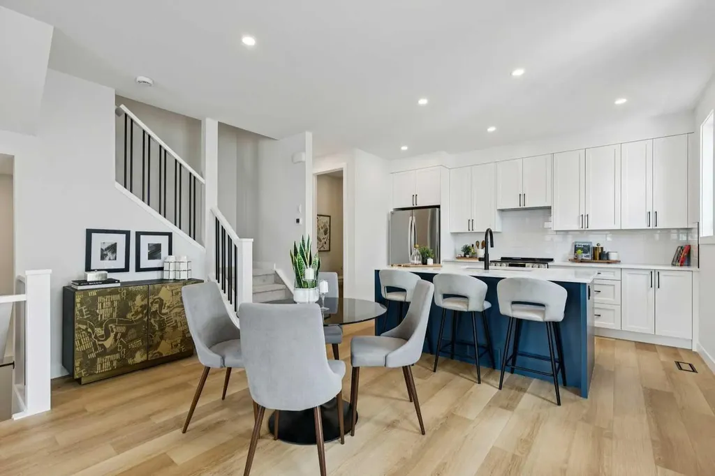440 32 Avenue NW Calgary AB T2M2P9