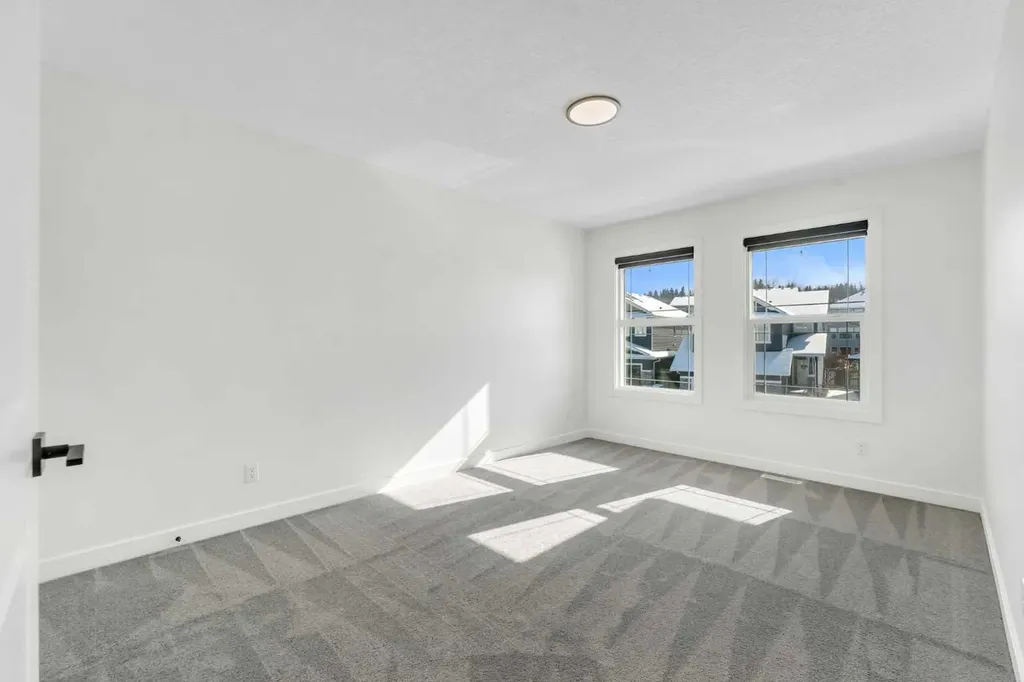 325 Crestmont Drive SW Calgary AB T3B 6G9