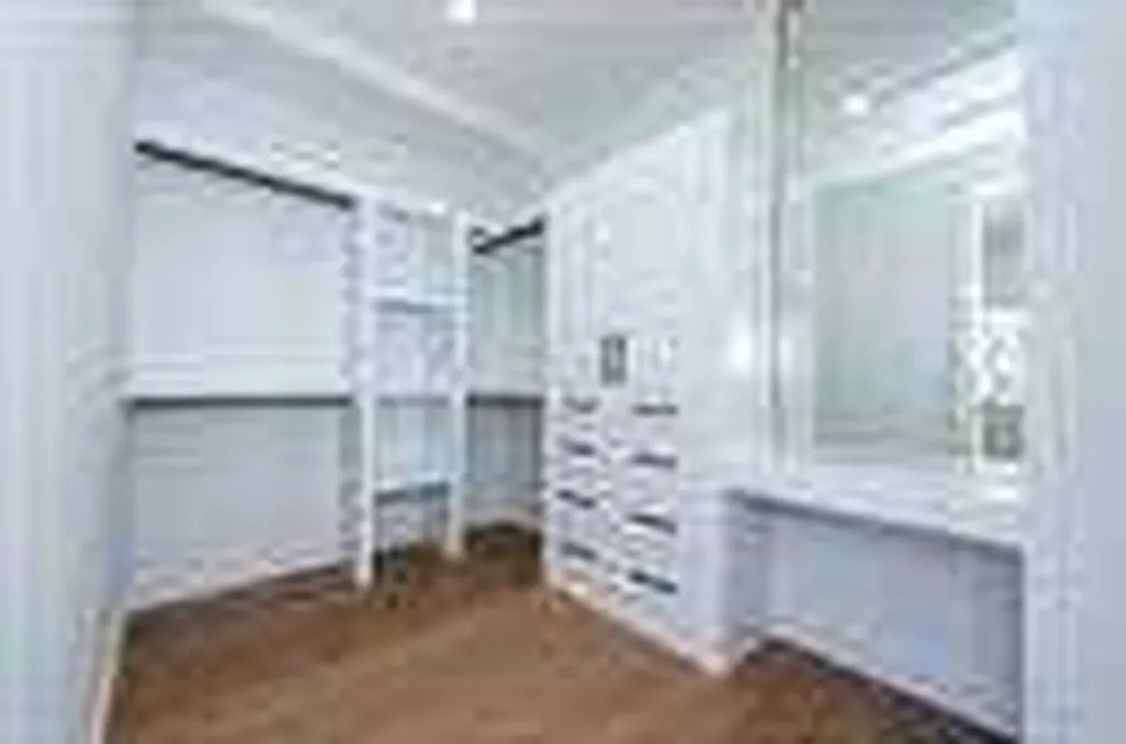 105 Hartford Road NW Calgary AB t2k2a7