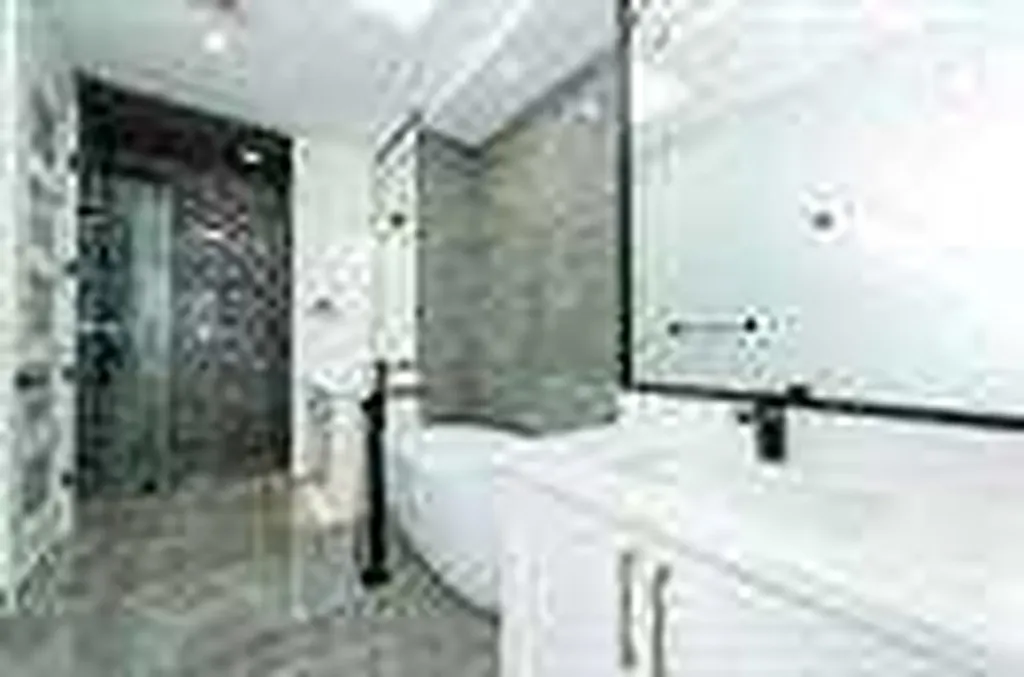 105 Hartford Road NW Calgary AB t2k2a7